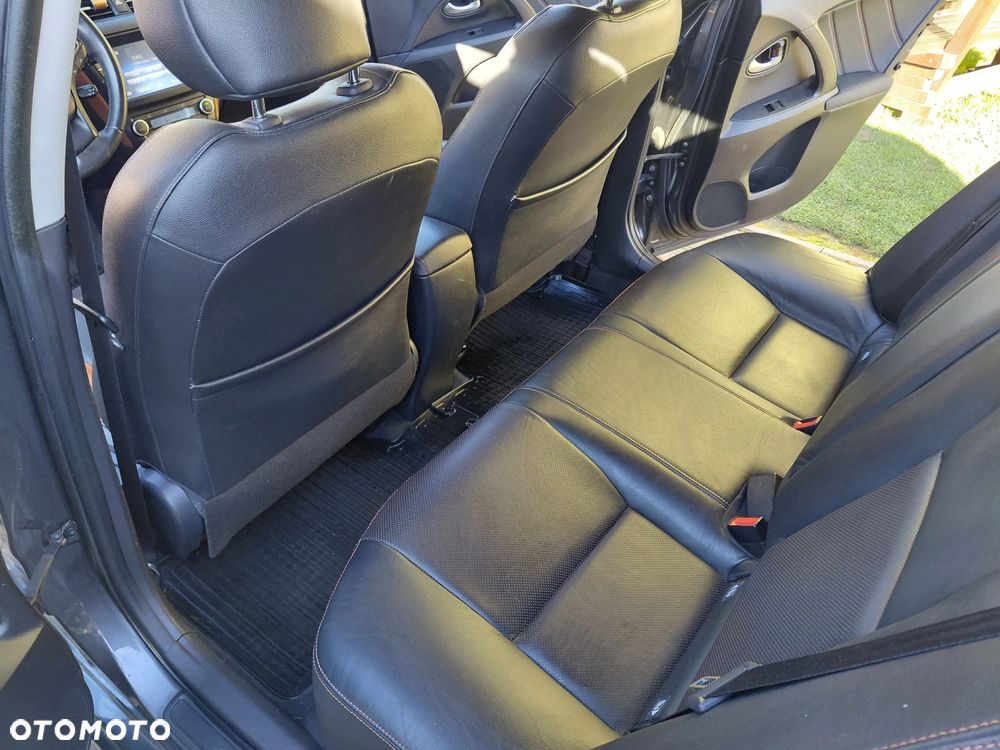 Toyota Avensis 1.8 Prestige - 11