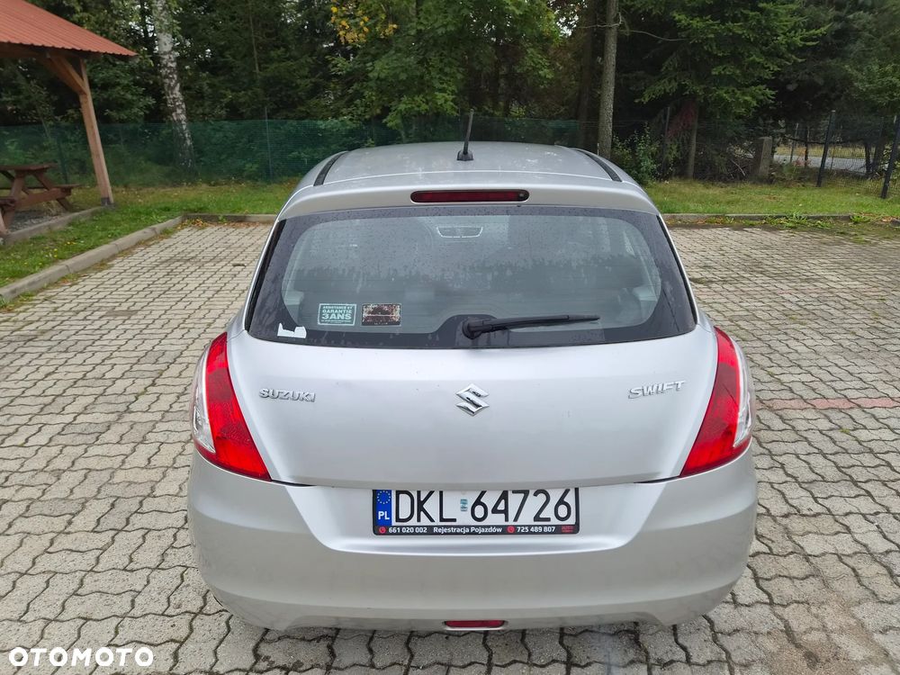 Suzuki Swift - 5