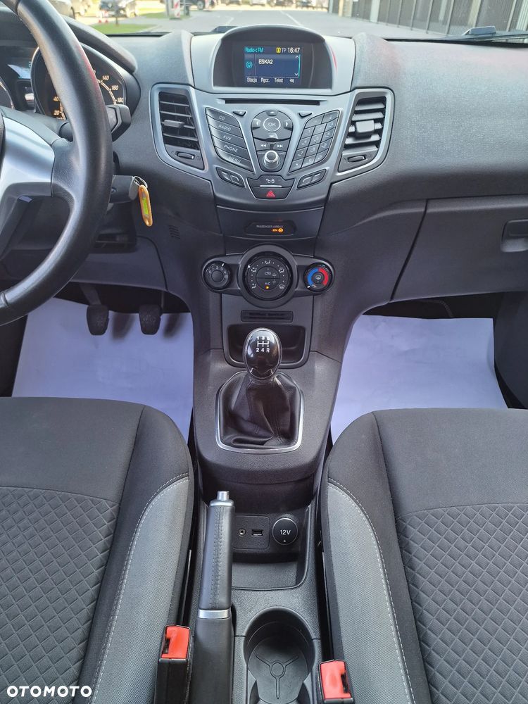 Ford Fiesta - 28