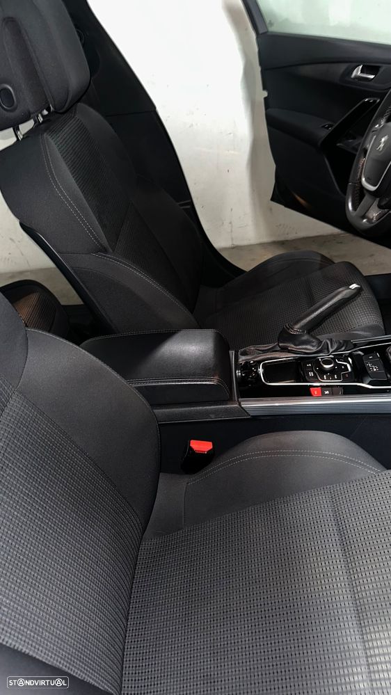Peugeot 508 SW e-HDi FAP 110 EGS6 Business-Line - 32
