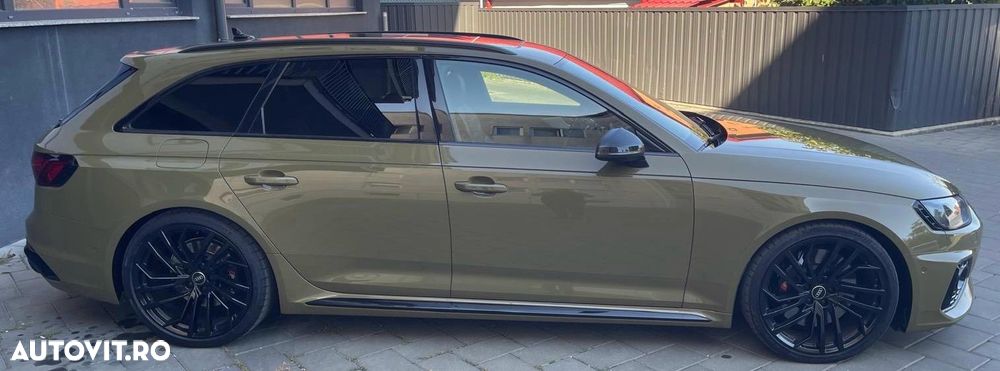 Audi RS4 - 3