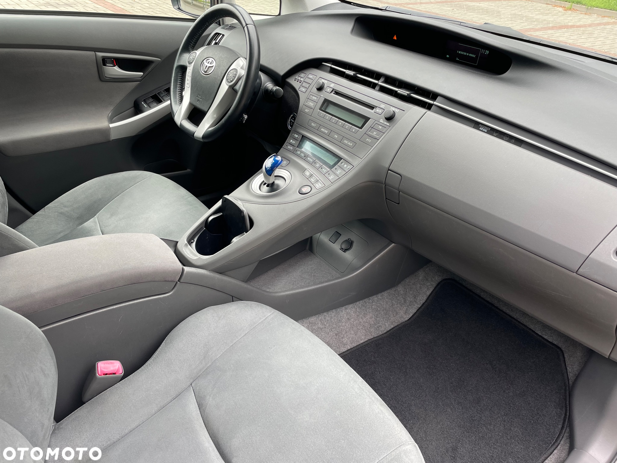 Toyota Prius (Hybrid) Comfort - 16