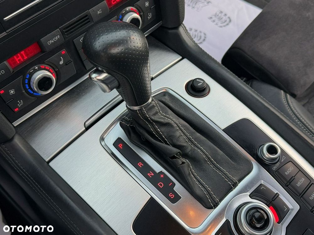 Audi Q7 3.0 TDI DPF Quattro Tiptronic - 24
