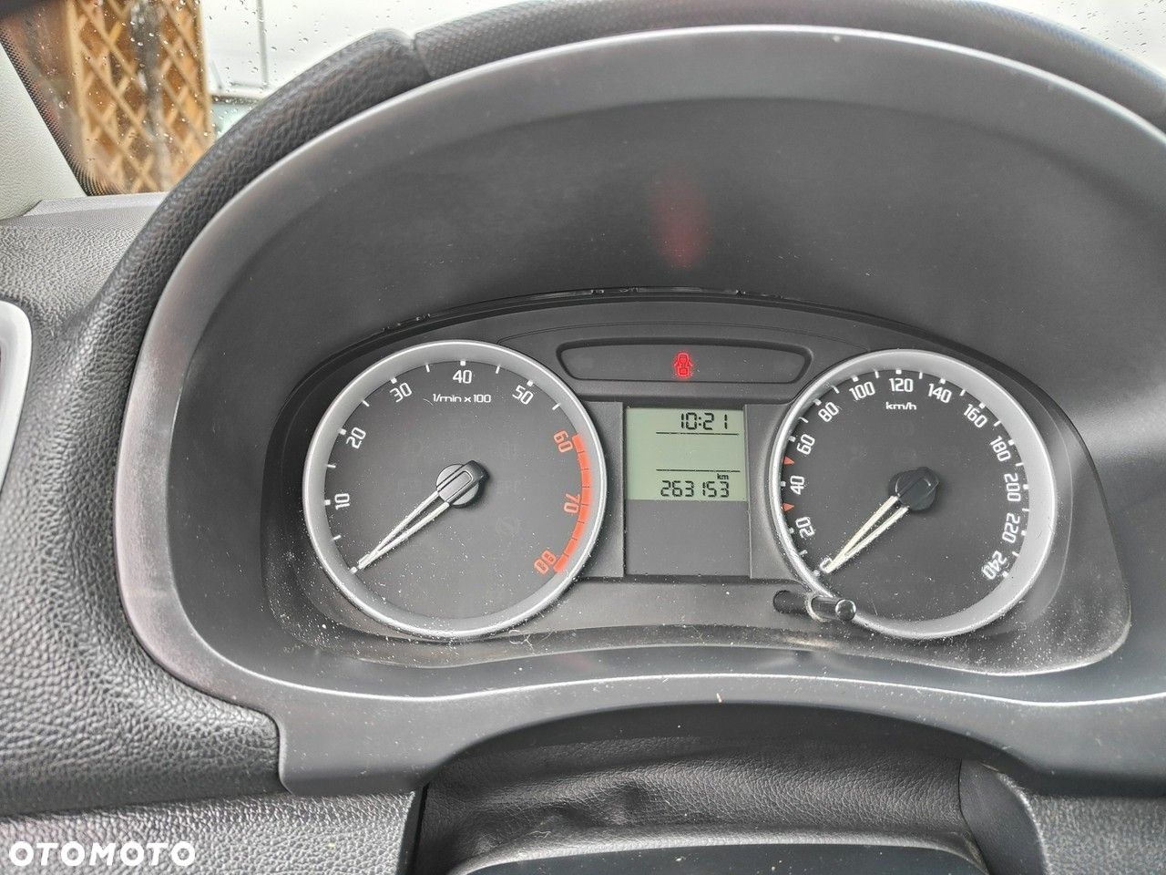 Skoda Roomster 1.6 16V Comfort - 9