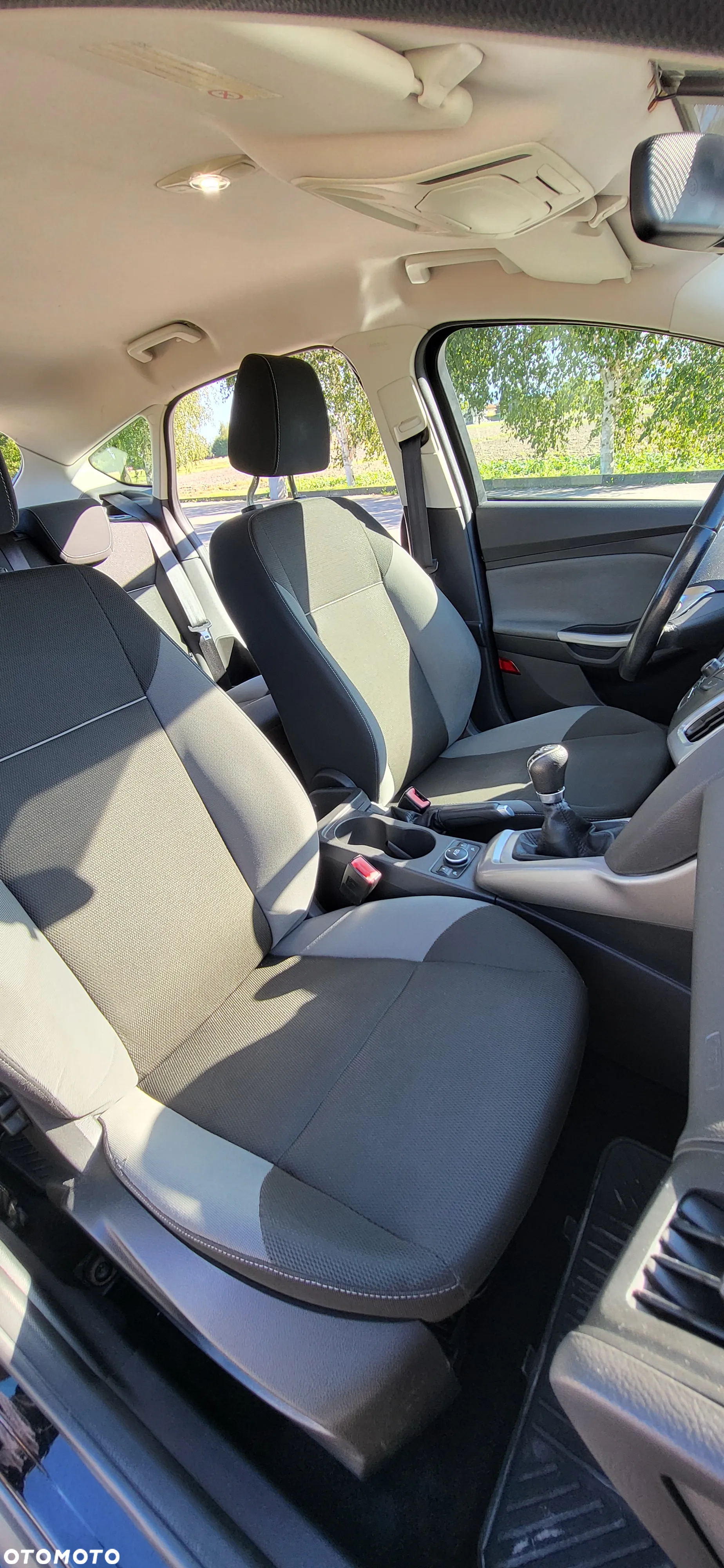 Ford Focus 1.6 Trend - 12