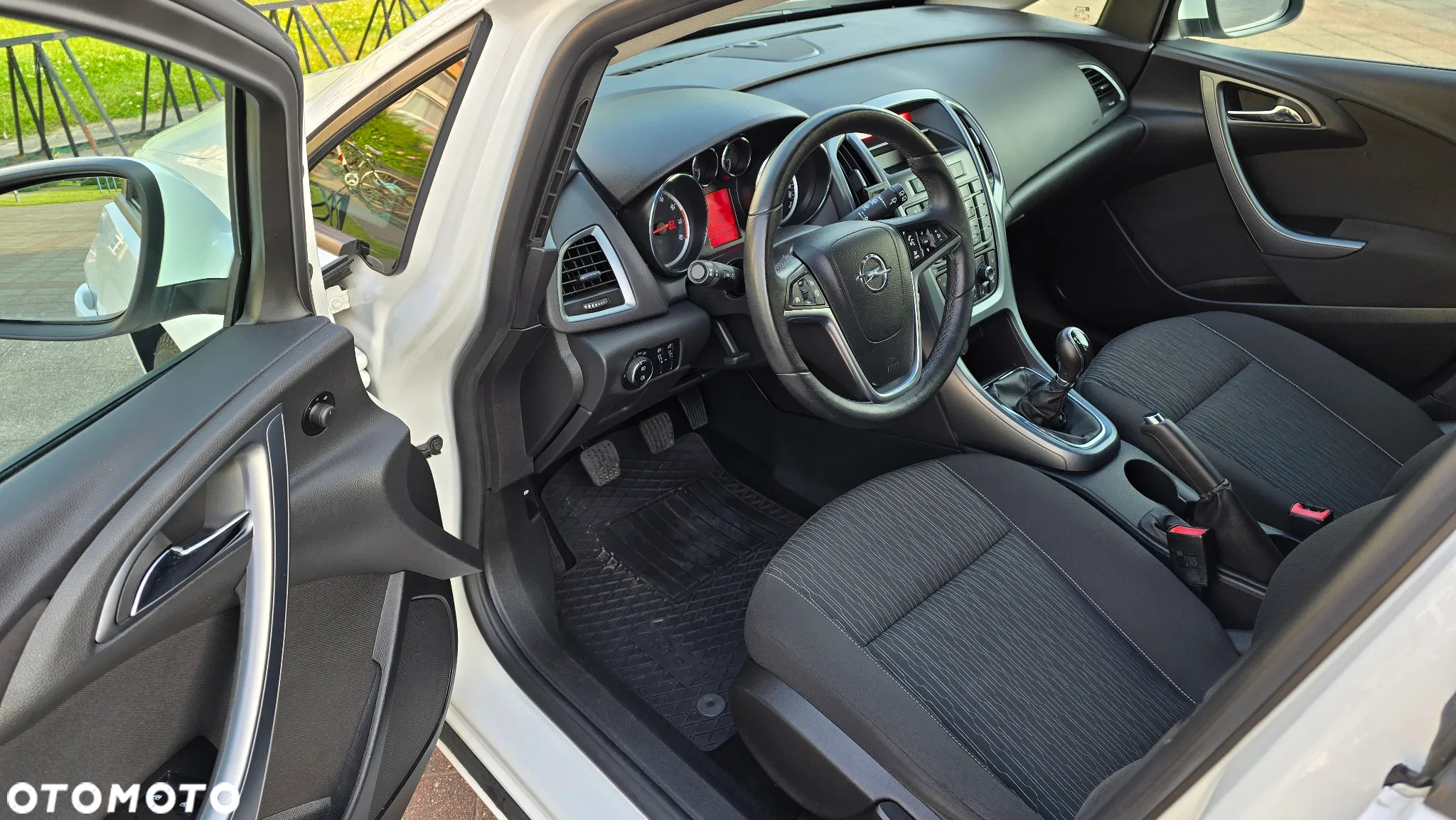 Opel Astra - 9