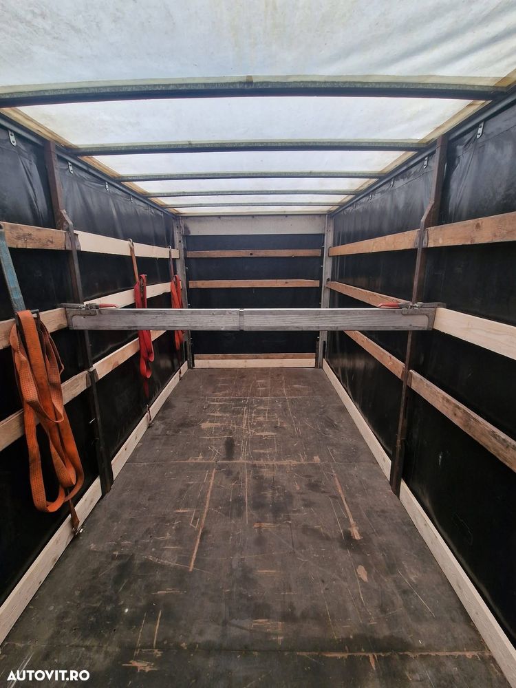 Mercedes-Benz Sprinter - 12