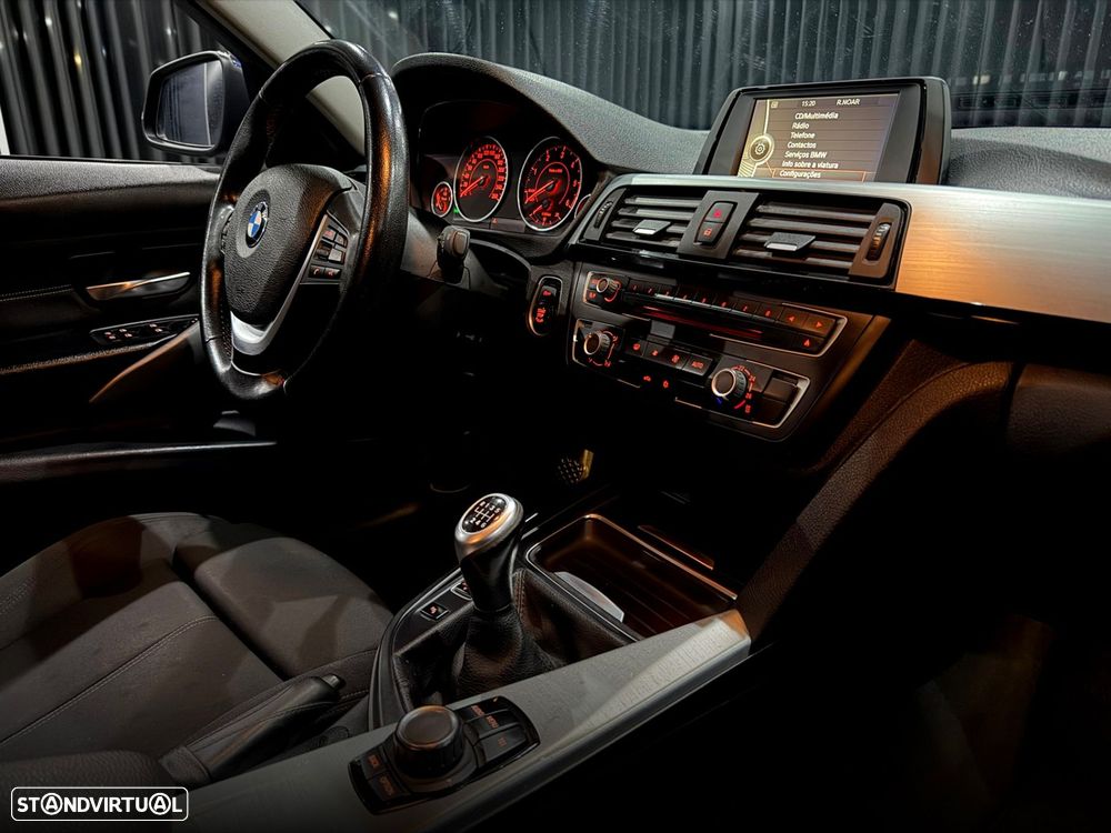 BMW 320 d Line Sport - 32