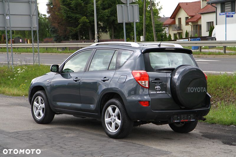Toyota RAV4 2.0 4x4 Automatik - 4