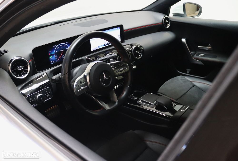 Mercedes-Benz A 250 e AMG Line - 11