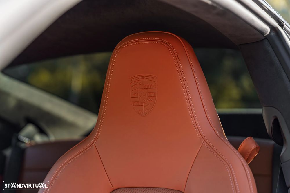 Porsche 911 (992) Carrera 4 GTS - 28