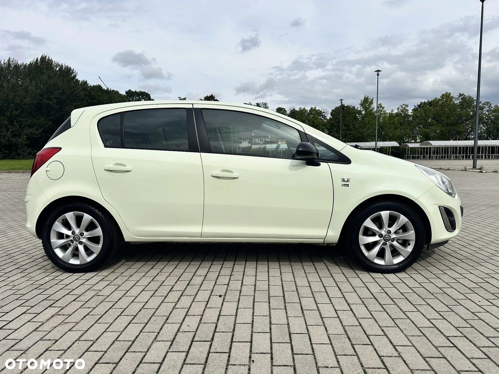 Opel Corsa 1.4 16V 150 Jahre - 7