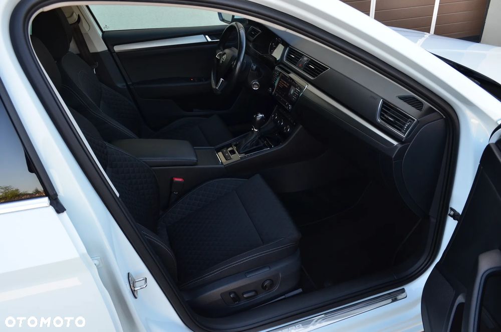 Skoda Superb 2.0 TDI DSG Style - 13
