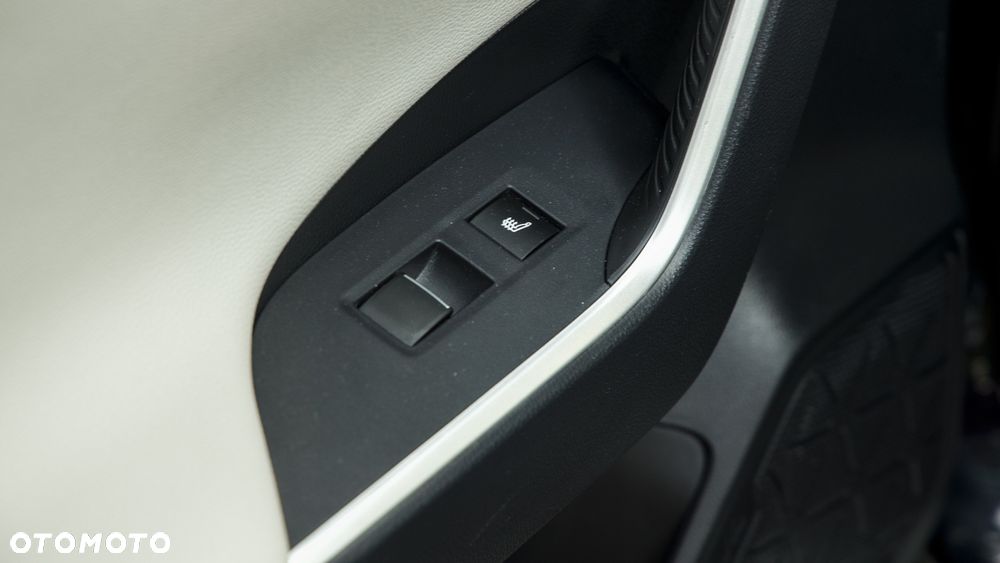 Toyota RAV4 2.5 Hybrid Executive 4x4 - 37