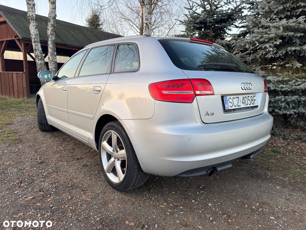Audi A3 Sportback - 2