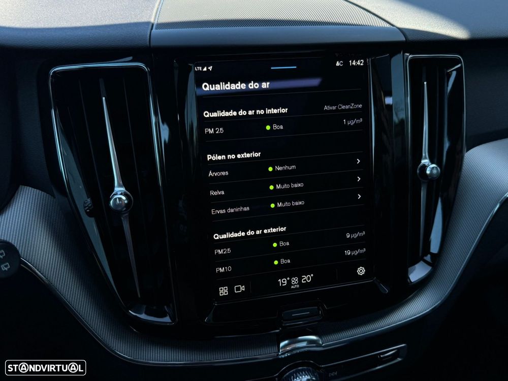 Volvo XC 60 2.0 T6 PHEV Black Edition AWD - 45