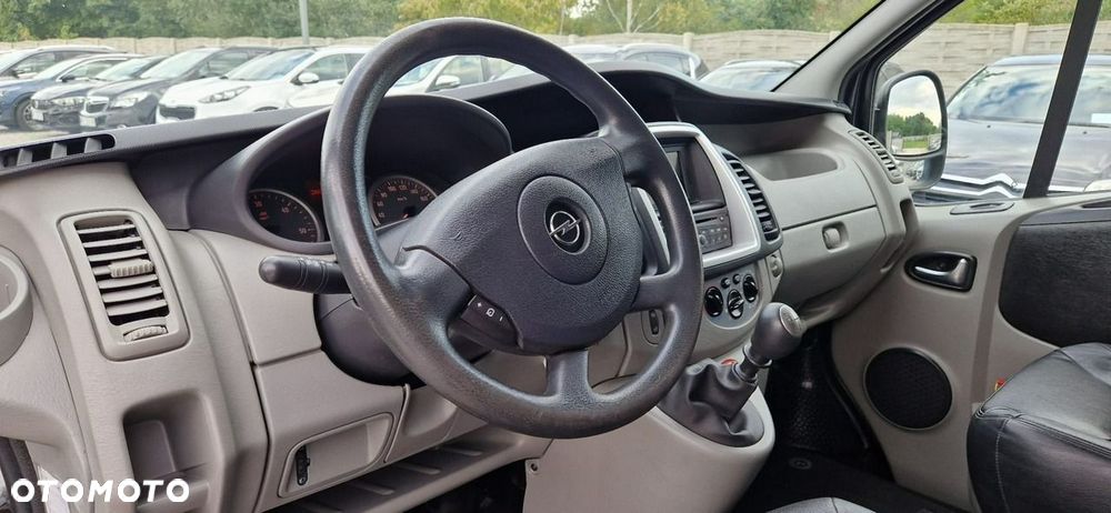 Opel Vivaro - 23