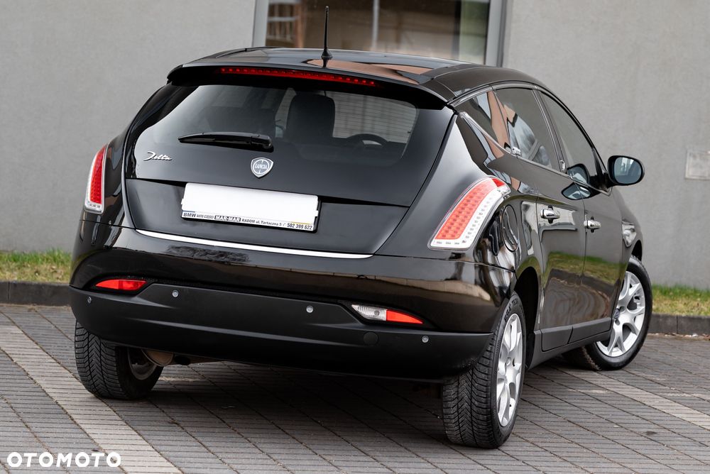 Lancia Delta 1.4 T-Jet Argento Euro5 - 12