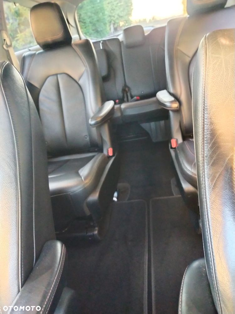 Chrysler Pacifica - 9