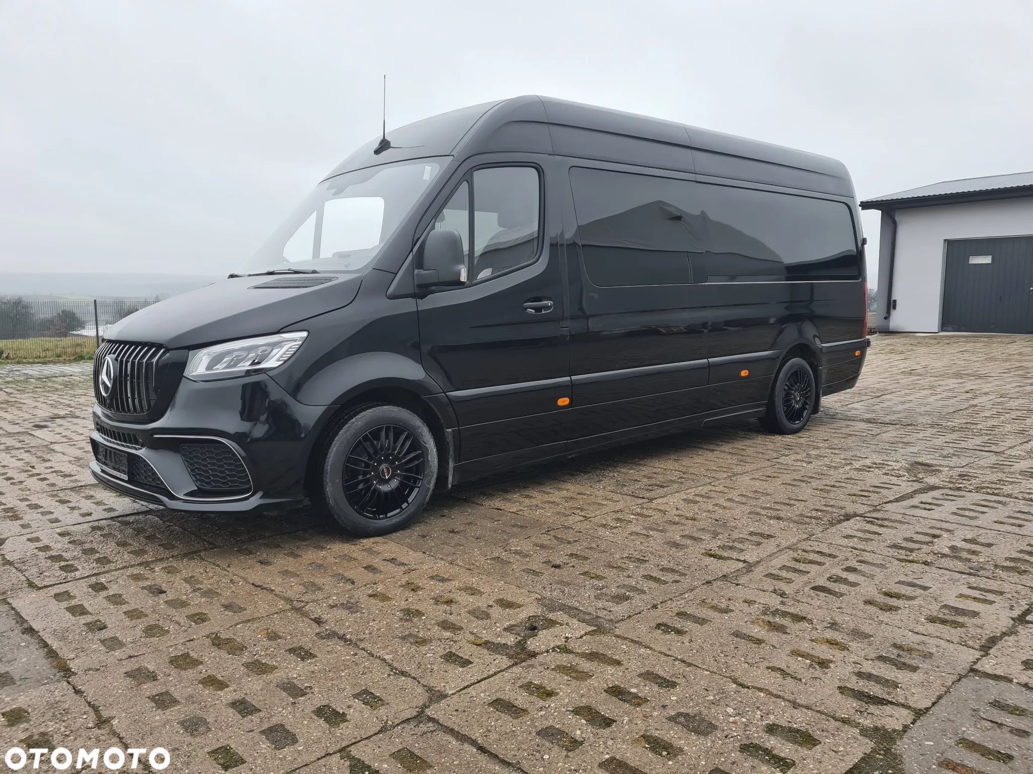 Mercedes-Benz Sprinter - 1