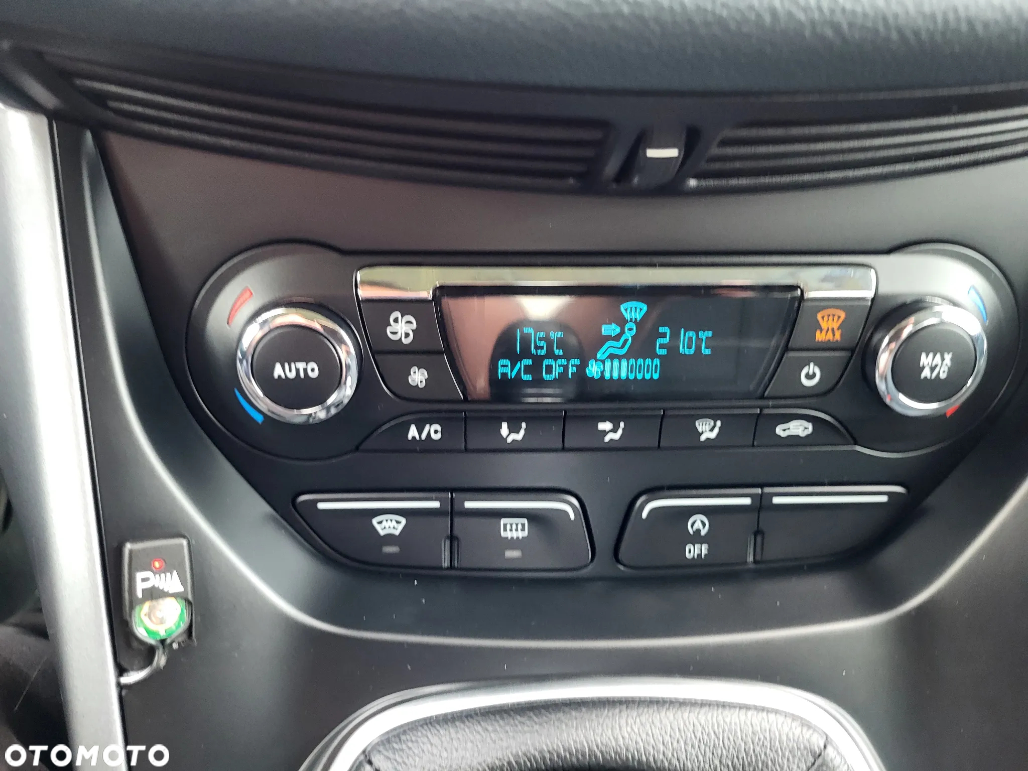 Ford Grand C-MAX 1.0 EcoBoost Start-Stopp-System SYNC Edition - 25
