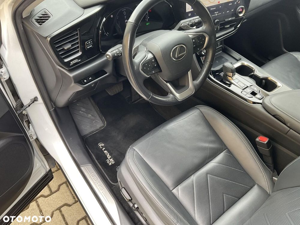 Lexus NX 350h Prestige AWD - 22