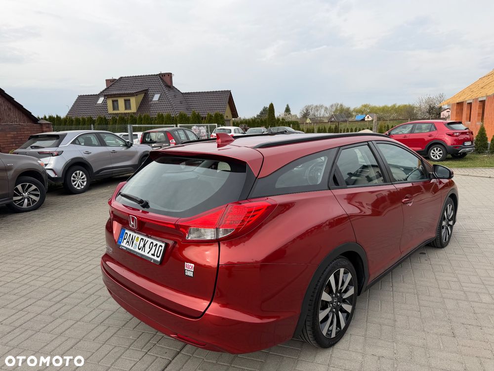 Honda Civic 1.6 i-DTEC Executive Black Edition - 8