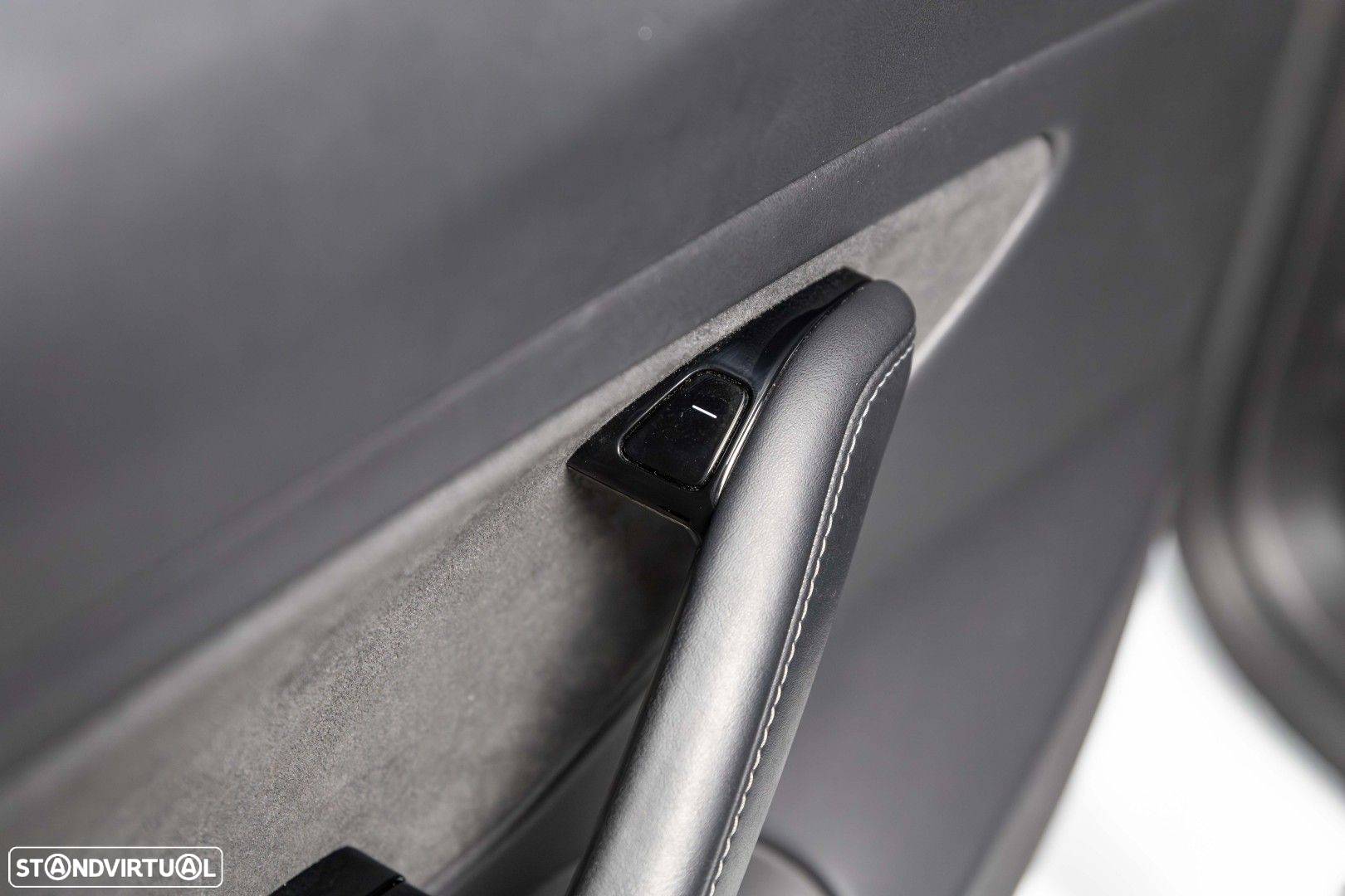 Tesla Model 3 Long-Range Dual Motor AWD - 23
