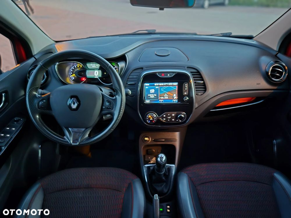 Renault Captur 0.9 Energy TCe Helly Hansen - 23