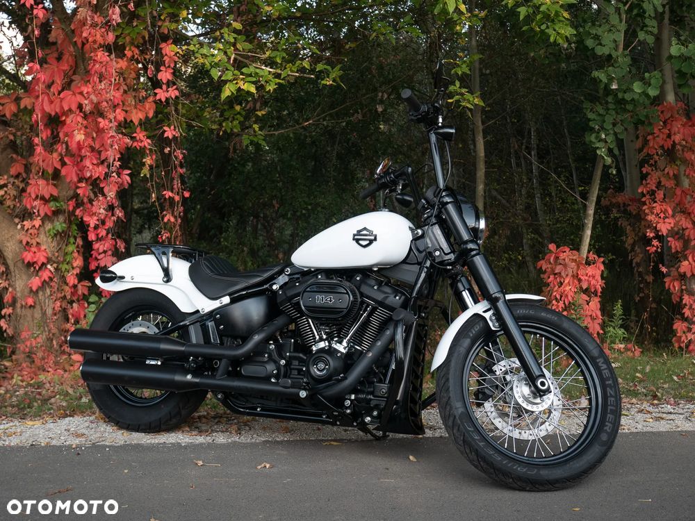 Harley-Davidson Softail Street Bob