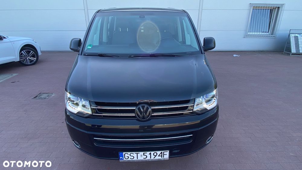 Volkswagen Multivan - 32