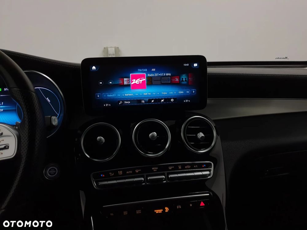 Mercedes-Benz GLC 300 de 4Matic 9G-TRONIC AMG Line Plus - 13