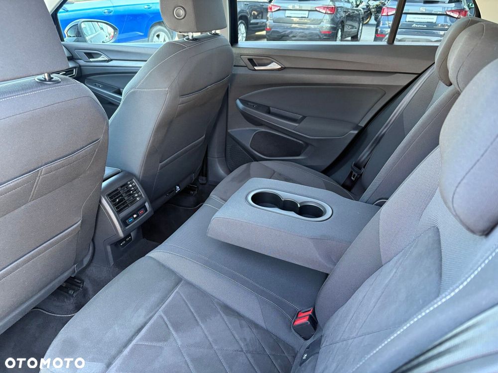 Volkswagen Golf 1.5 eTSI EVO Style DSG - 15