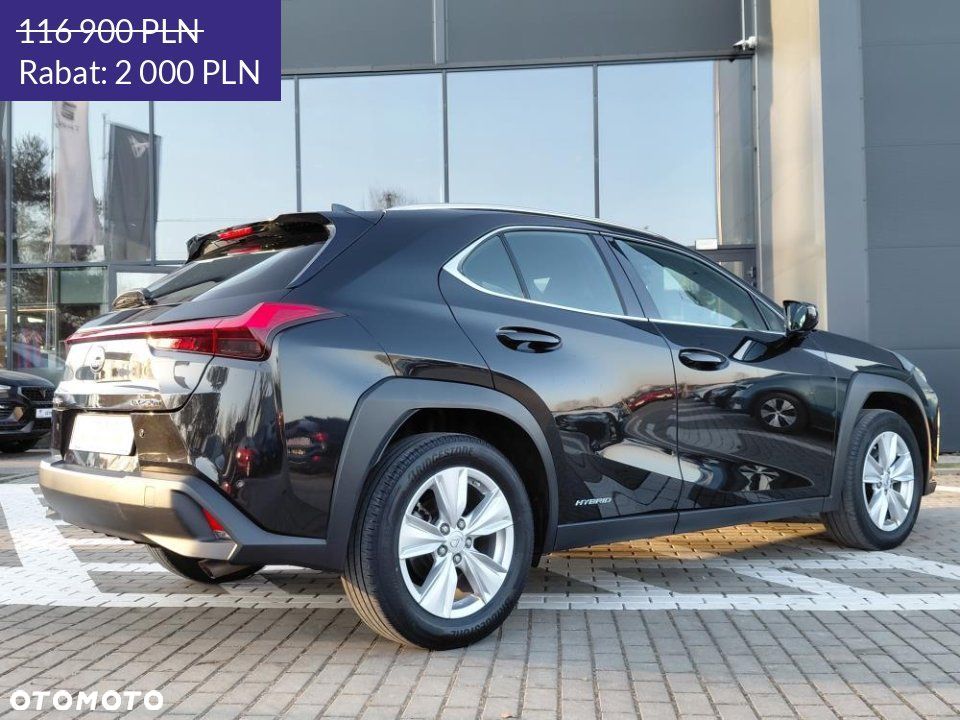 Lexus UX - 4