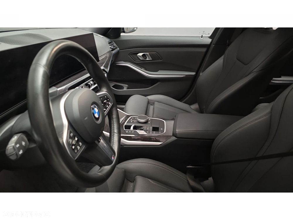 BMW Seria 3 - 33