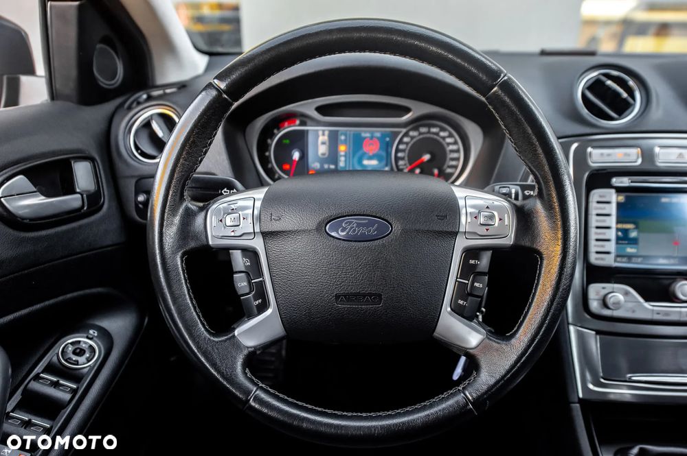 Ford Mondeo 2.5 Titanium X - 24