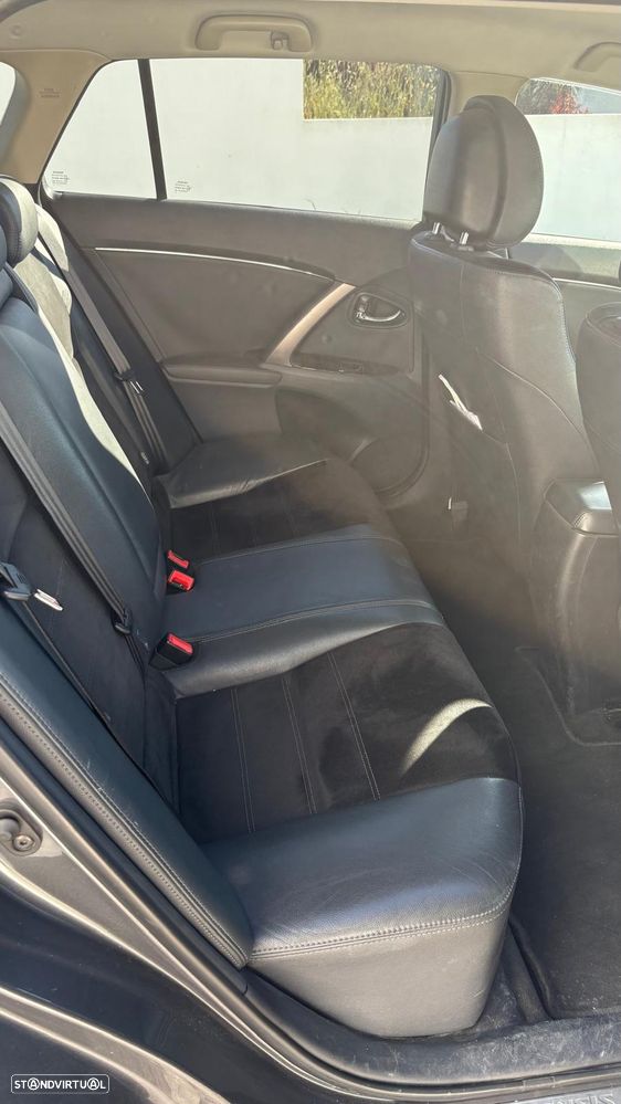Toyota Avensis SW 2.0 D-4D Luxury+GPS - 7
