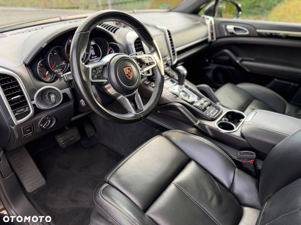 Porsche Cayenne Diesel Platinum Edition - 25