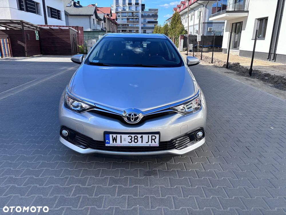 Toyota Auris 1.6 Premium - 1