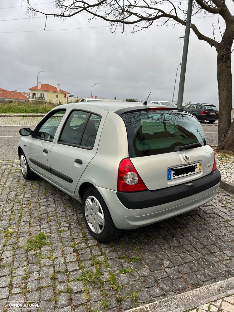 Renault Clio 1.2 Confort Authentique - 4