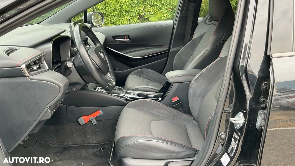 Toyota Corolla 1.8 HSD Exclusive interior Negru - 19