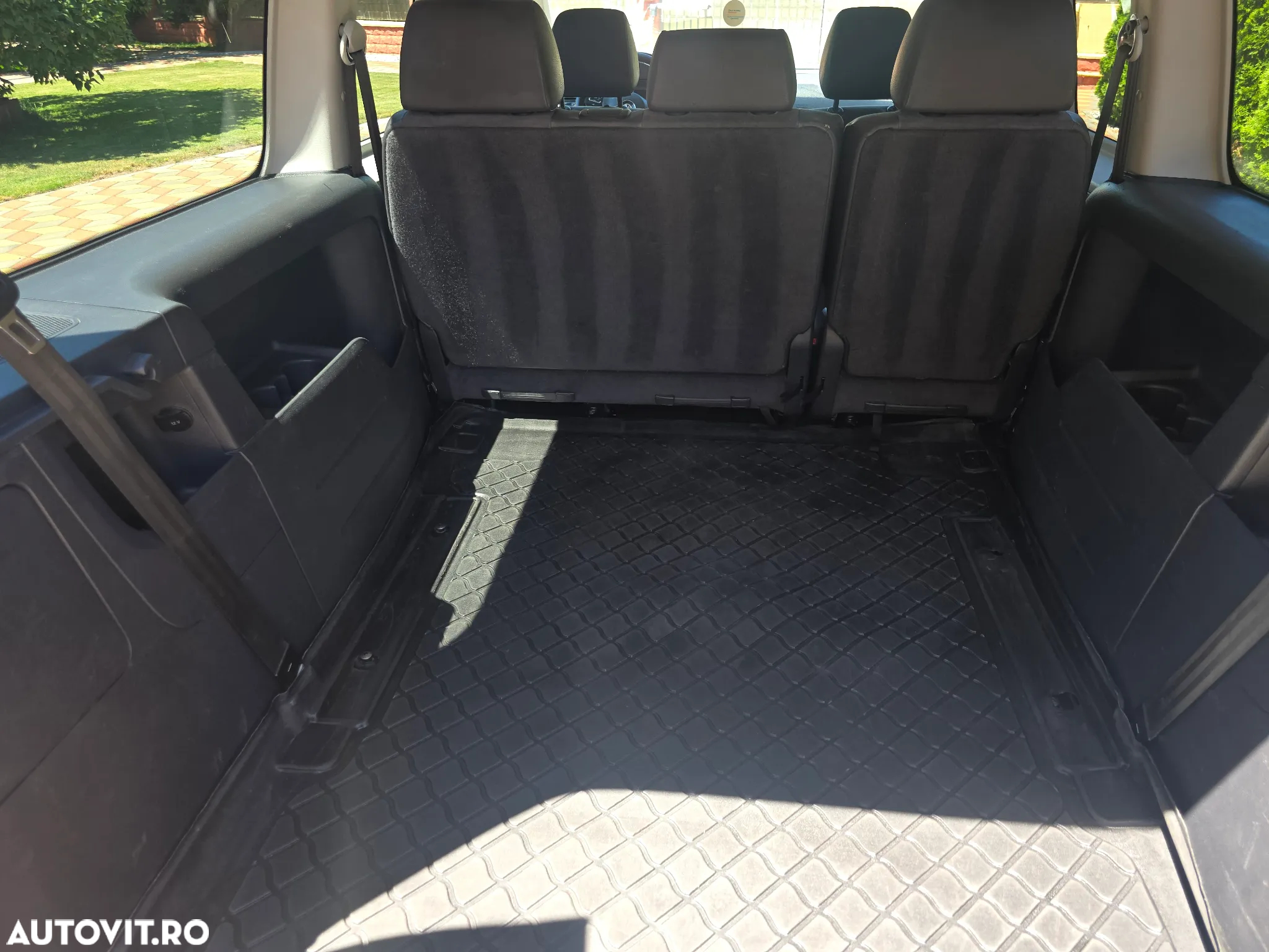 Volkswagen Caddy Maxi 2.0 TDI Comfortline DSG - 8