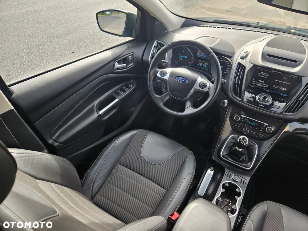 Ford Kuga 2.0 TDCi 2x4 Business Edition - 25