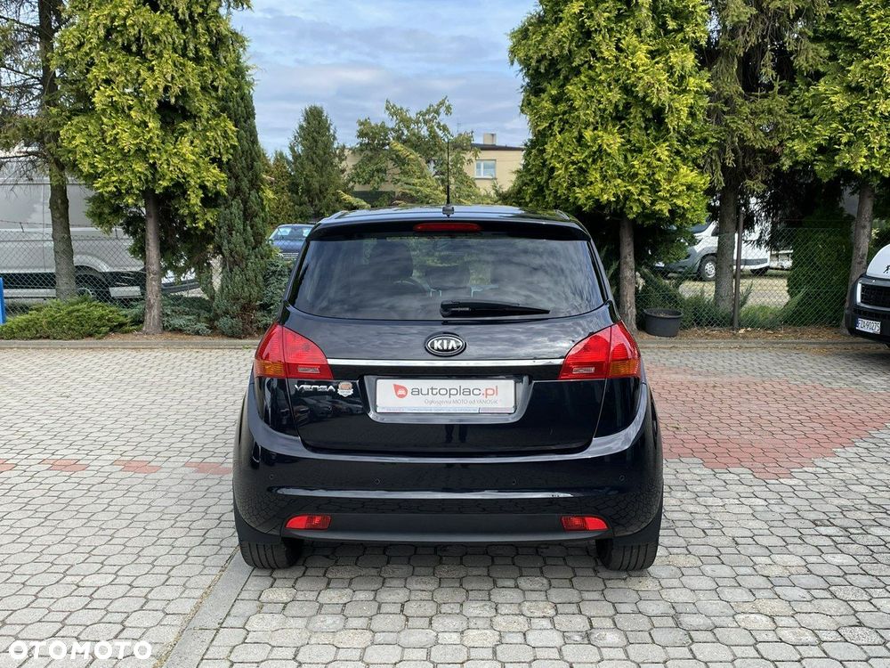 Kia Venga - 6