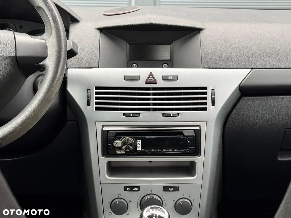 Opel Astra - 13