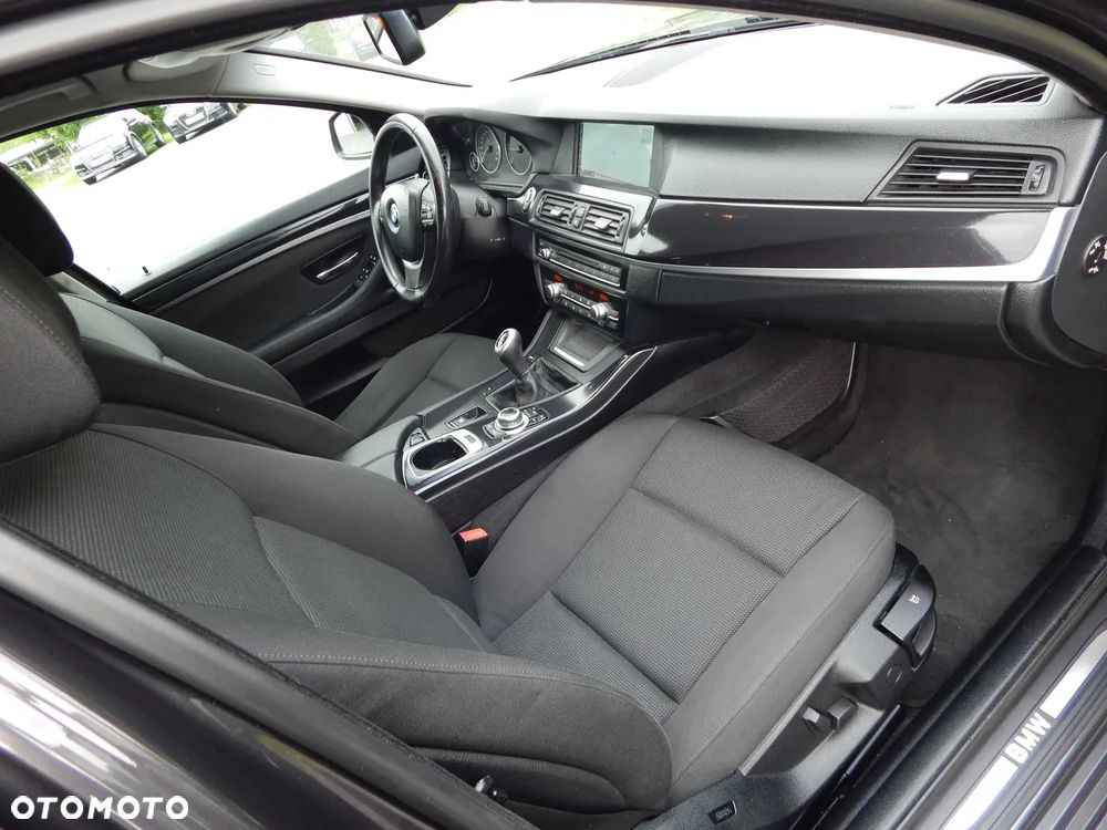 BMW Seria 5 520d - 10
