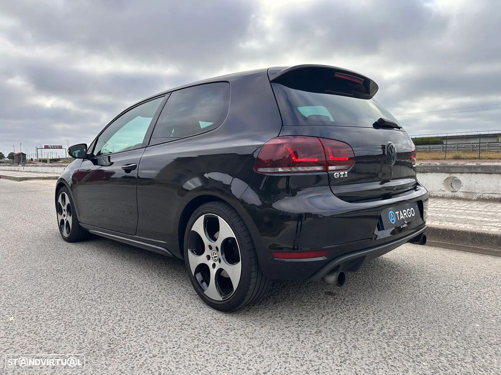 VW Golf 2.0 GTI - 11