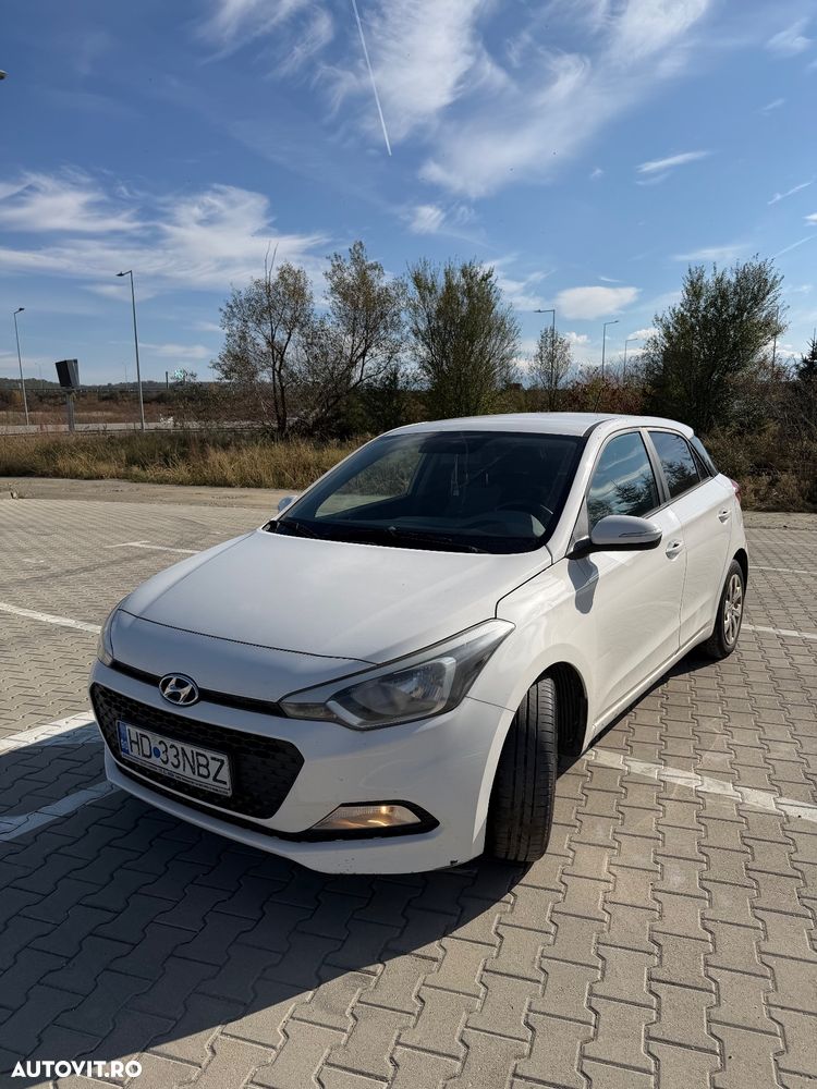 Hyundai i20 1.1 CRDi M/T Confort - 1