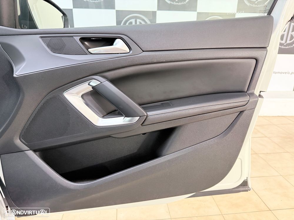 Peugeot 308 PureTech 130 EAT6 Stop & Start Allure - 24