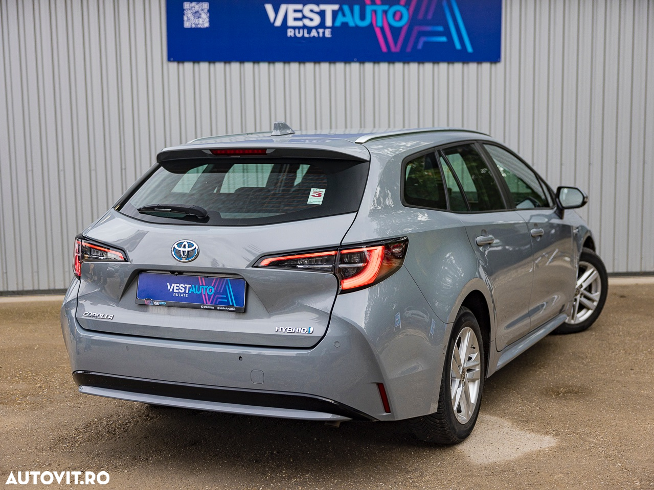 Toyota Corolla 1.8 Hybrid Touring Sports Business Edition - 8